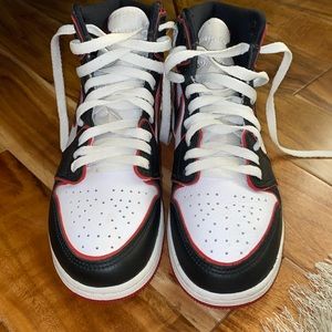Jordan 1 Retro High Bloodline (GS)